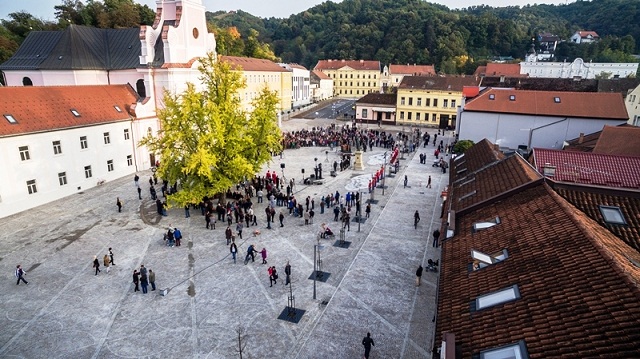 c5ff96fb97edac027aeac4245dff5849_xl